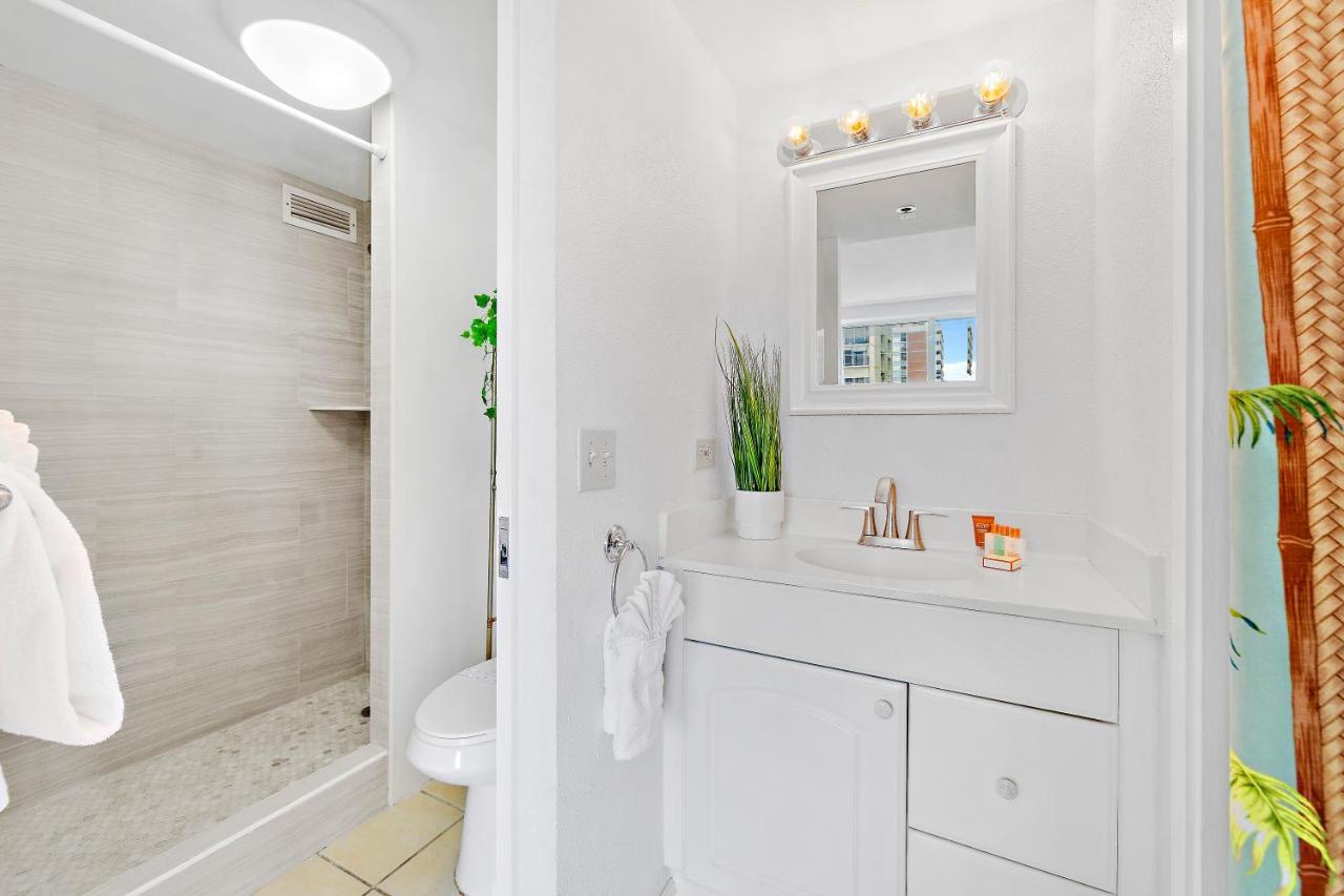 Beautiful Studio In The Heart Of Vibrant Waikiki Гонолулу Екстер'єр фото